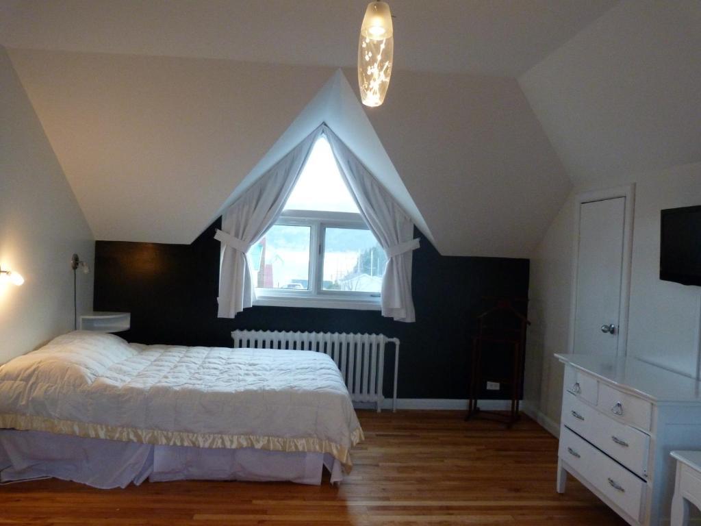 Auberge La Merveilleuse Tadoussac Habitación foto